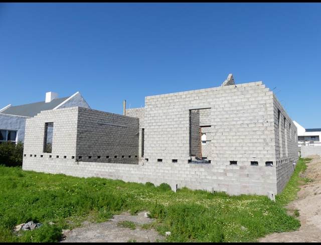 2 BEDROOM HOUSE FOR SALE IN SANDY POINT